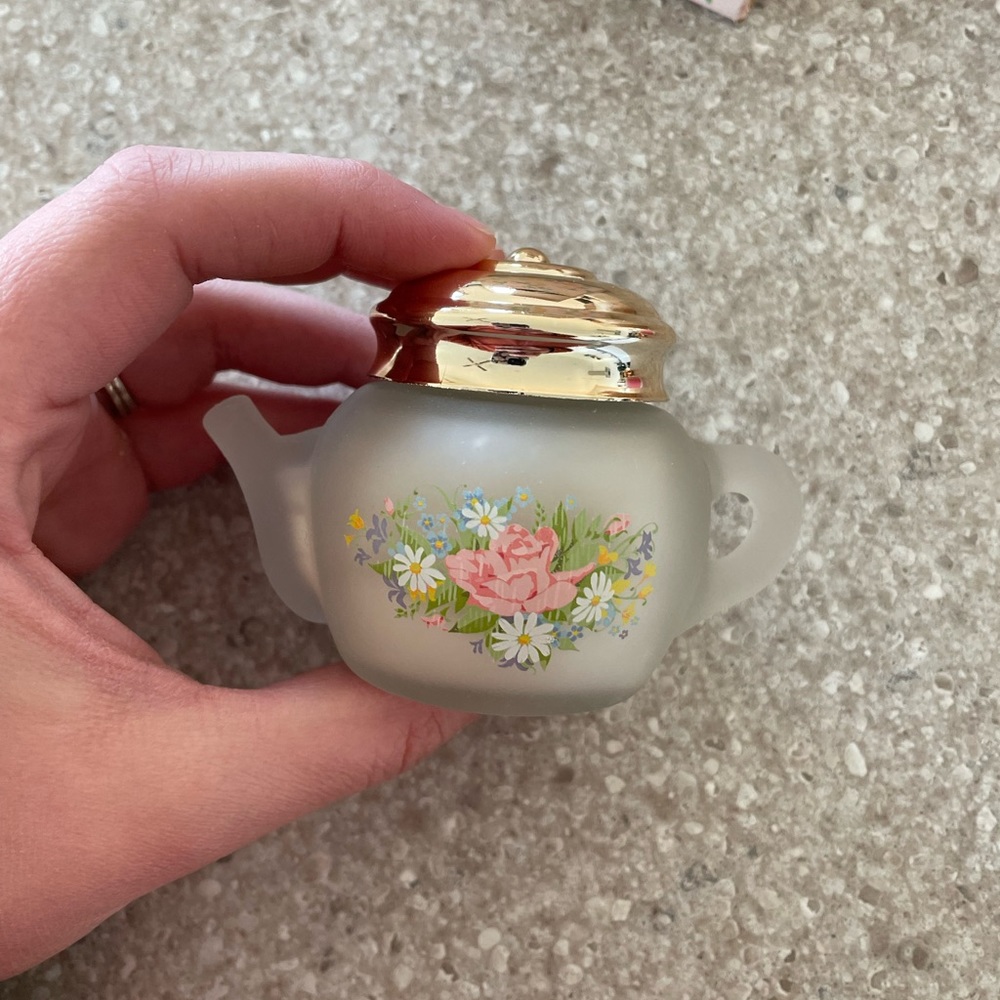 Avon teatime